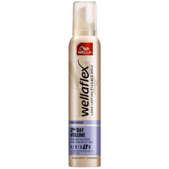 Wellaflex tužidlo na vlasy Volume Extra strong (4), 200 ml