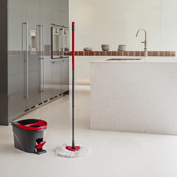 Vileda Easy Wring and Clean třásňový mop na podlahu úklidový set